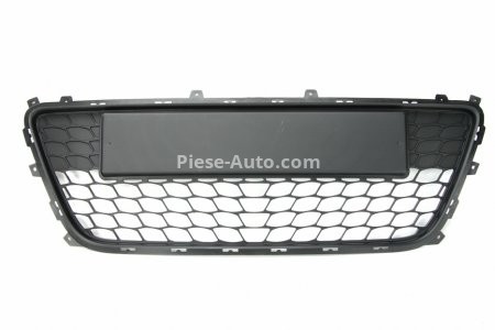Grilă ventilație,bară protecție față (mijloc) , pentru: HYUNDAI I30 10.07-06.12 10.07-03.10