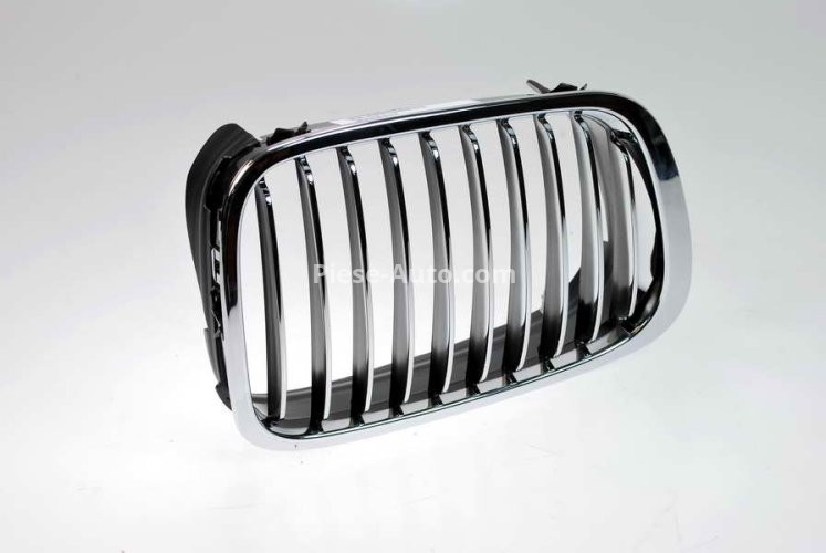 Grilă radiator dreapta (salon; break, crom) , pentru: BMW 3 (E46) 1.6-3.2 12.97-12.07 -09.01