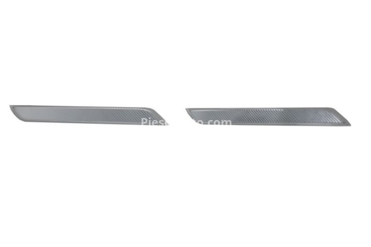 Catadioptru / lumină reflectorizantă față dreapta pentru: BMW X5 E70, X6 E71, E72 02.07-06.14 pentru: BMW