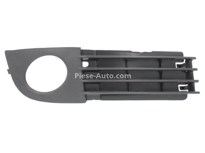 Grilă proiector ceață -  față dreapta (inchis, cu gauri pentru lampa de ceață) , pentru: AUDI A6 C5, ALLROAD C5 01.97-08.05 06.01-01.05