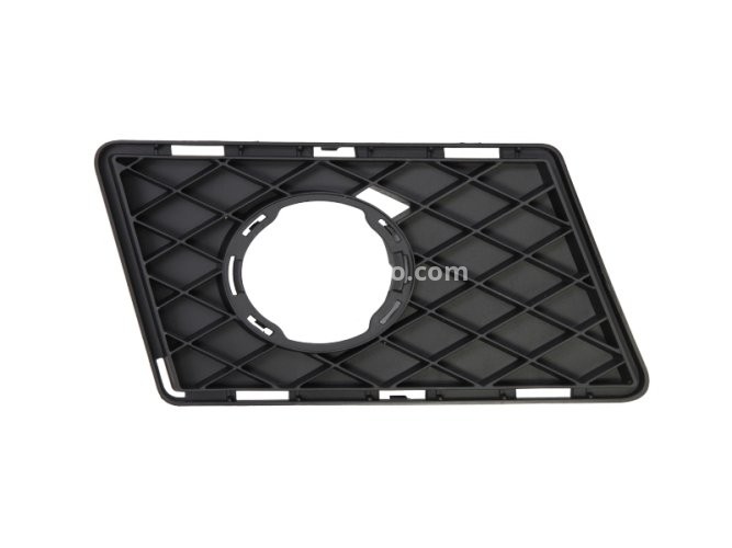 Grilă proiector ceață -  față dreapta (cu gauri pentru lampa de ceață, negru) , pentru: MERCEDES GLK (X204) 06.08-12.15 06.08-05.12