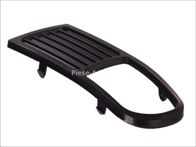 Grilă proiector ceață -  față stânga (cu gauri pentru lampa de ceață) , pentru: SEAT CORDOBA, CORDOBA VARIO, IBIZA II 02.93-12.02 09.96-10.99